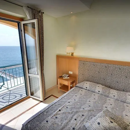 Ristorante La Lampara Hotel 4*